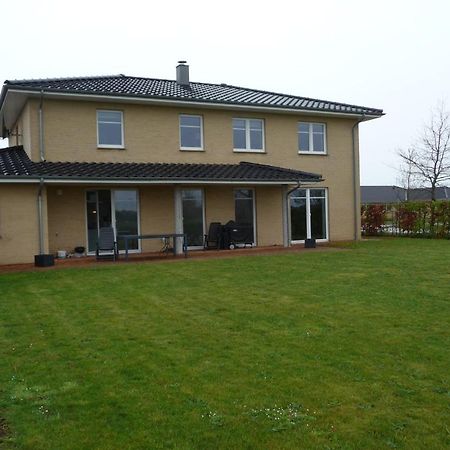 Vaerelse I Augustenborg I Stor Villa Luaran gambar