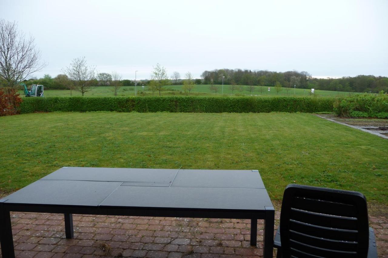 Vaerelse I Augustenborg I Stor Villa Luaran gambar